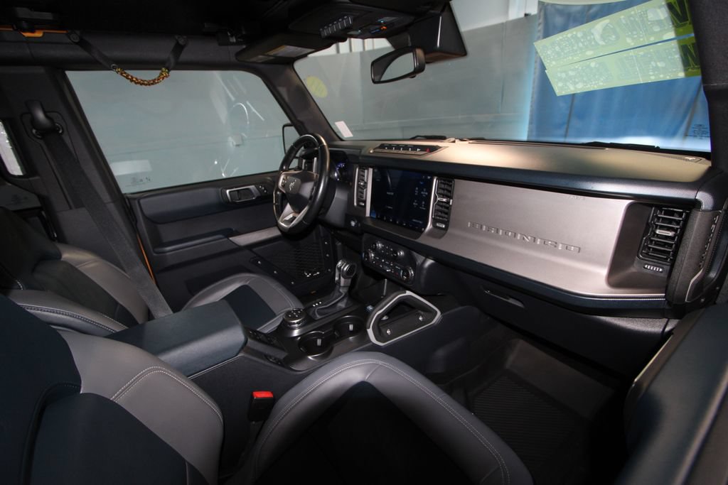 Used 2021 Ford Bronco First Edition AWD/4WD image 23