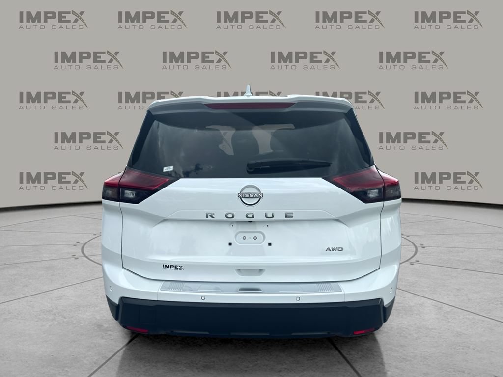 Used 2026 Nissan Rogue SV AWD/4WD image 4