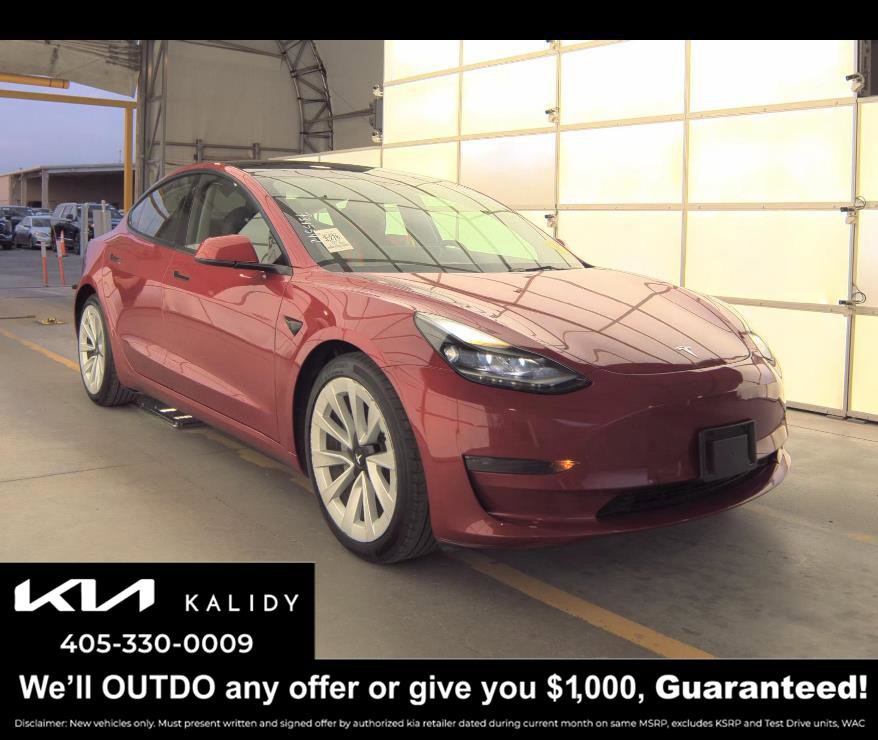 Used 2023 Tesla Model 3 Standard Range RWD image 1