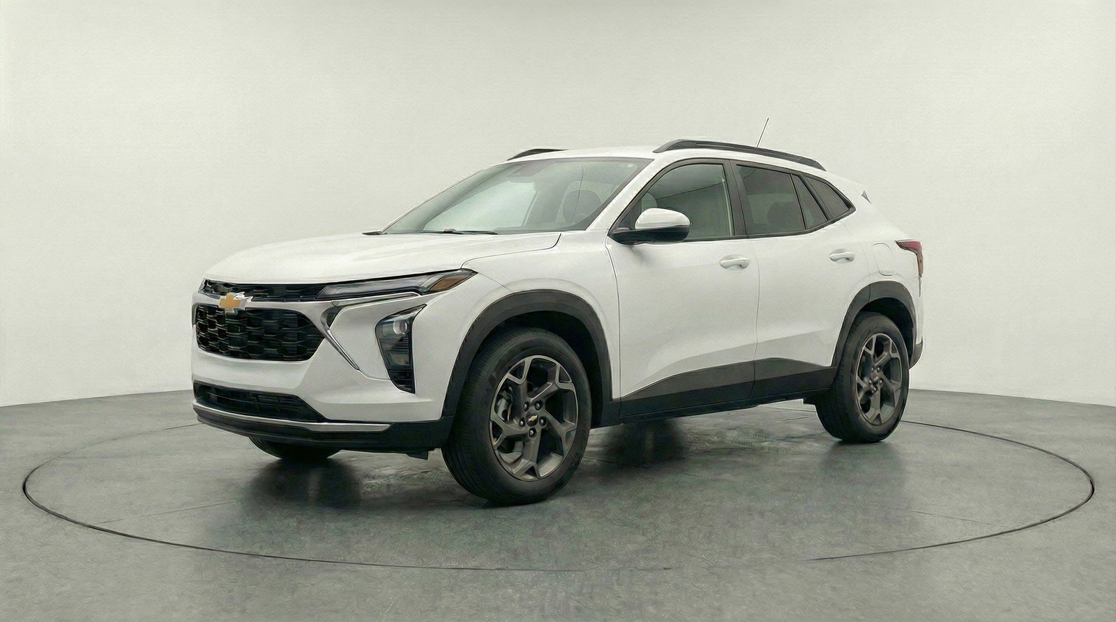 Used 2025 Chevrolet Trax LT FWD image 3