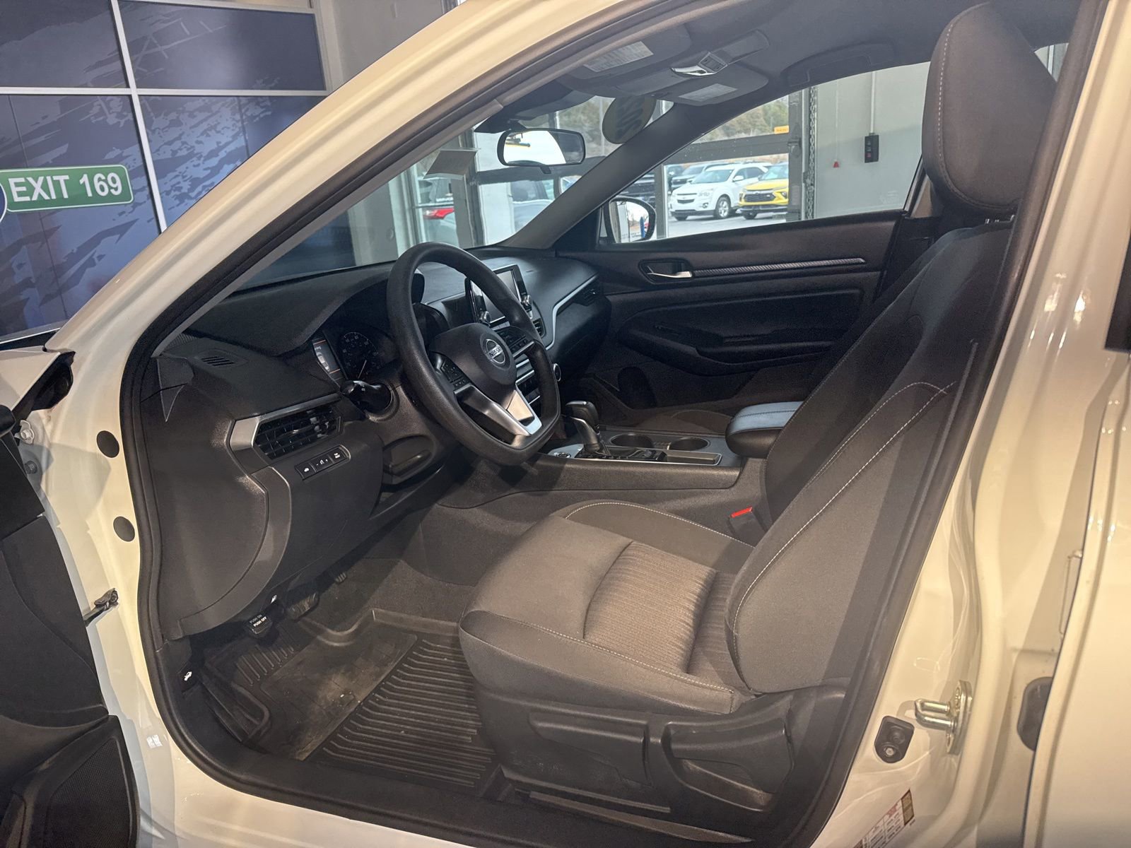 Used 2022 Nissan Altima 2.5 S image 14