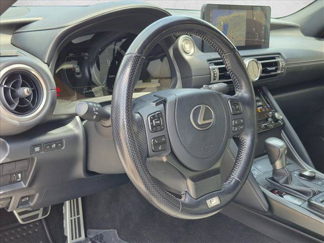 Used 2022 Lexus IS 350 F Sport w/ Navigation Package RWD image 10