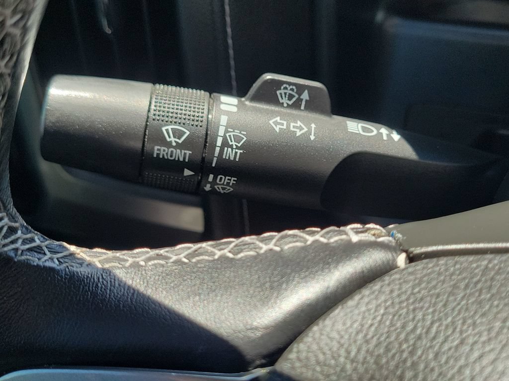 Used 2018 Chevrolet Silverado 1500 LTZ w/ Sport Package AWD/4WD image 11
