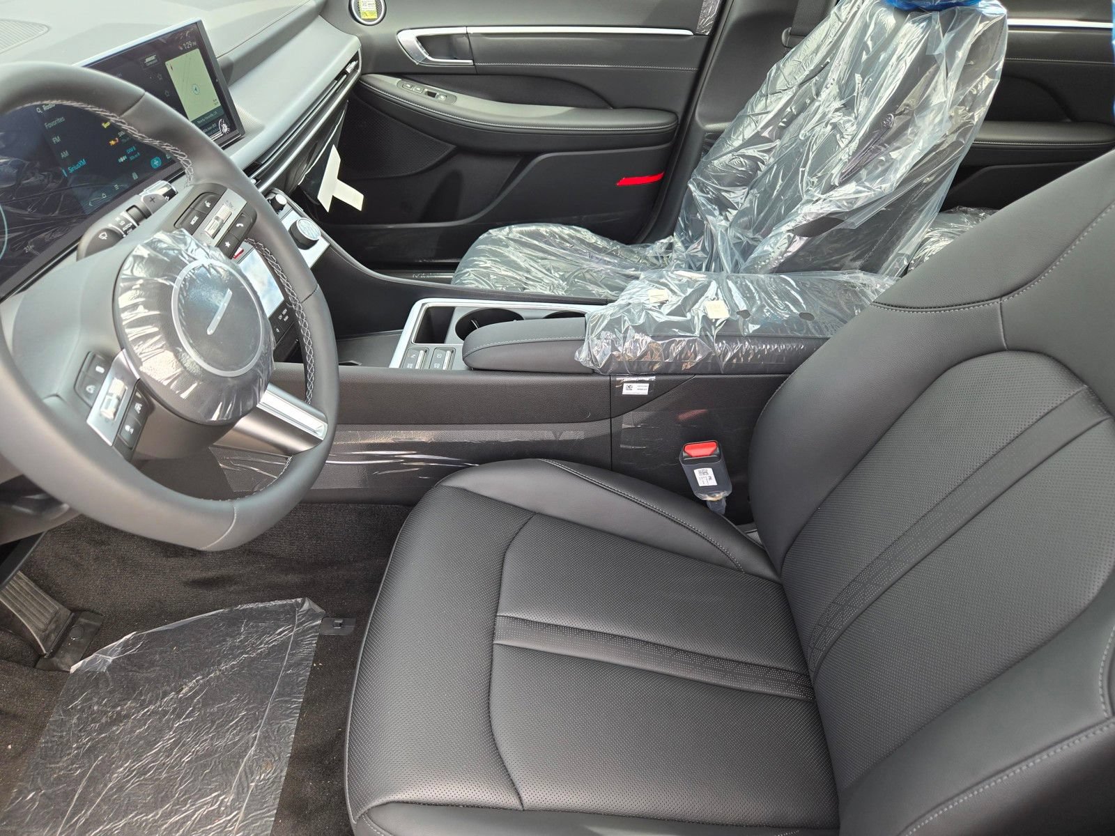 New 2026 Hyundai Sonata Limited FWD image 14
