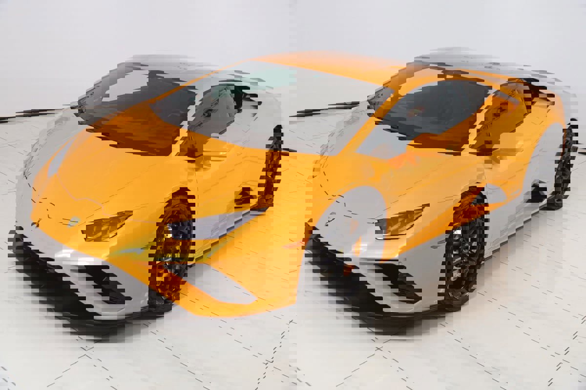 Used 2022 Lamborghini Huracan EVO image 28