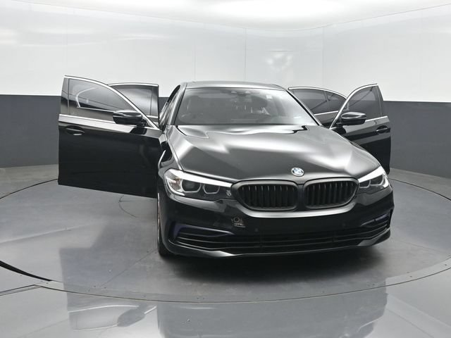 Used 2019 BMW 530e w/ Convenience Package RWD image 34