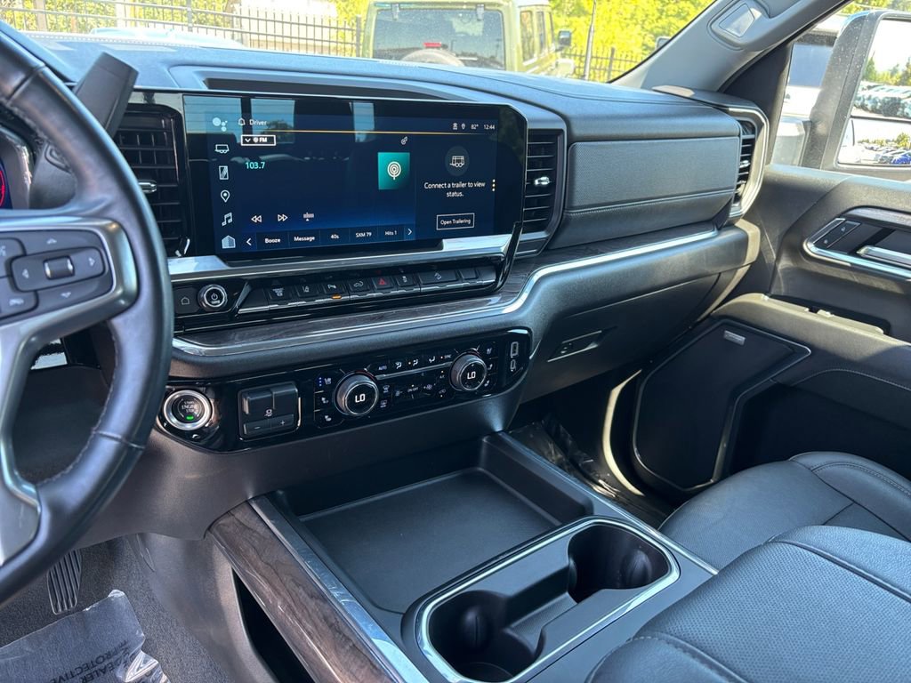 Used 2024 Chevrolet Silverado 2500 LTZ w/ LTZ Convenience Package image 21