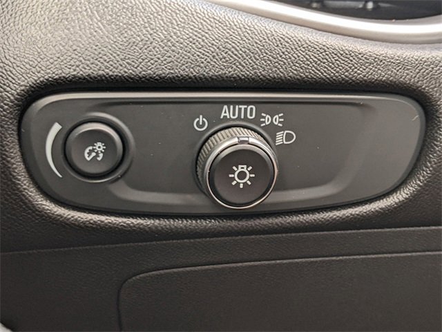 Used 2024 Chevrolet Malibu LT image 17