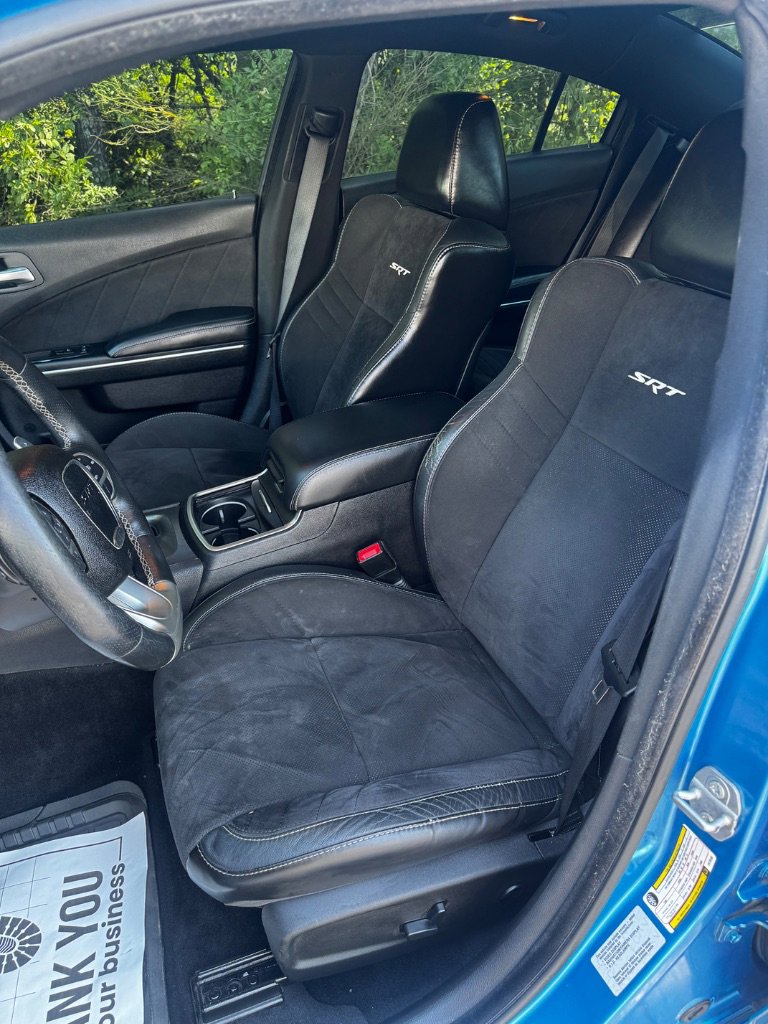 Used 2015 Dodge Charger SRT RWD image 4