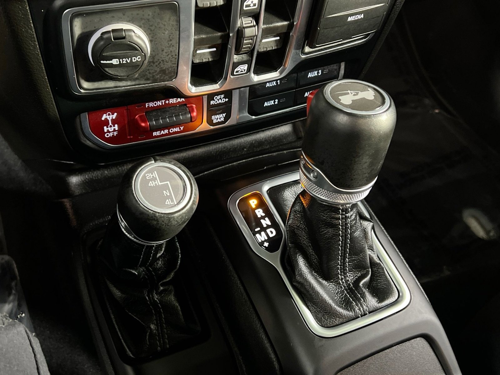 Used 2024 Jeep Wrangler Unlimited Rubicon w/ Technology Group image 26