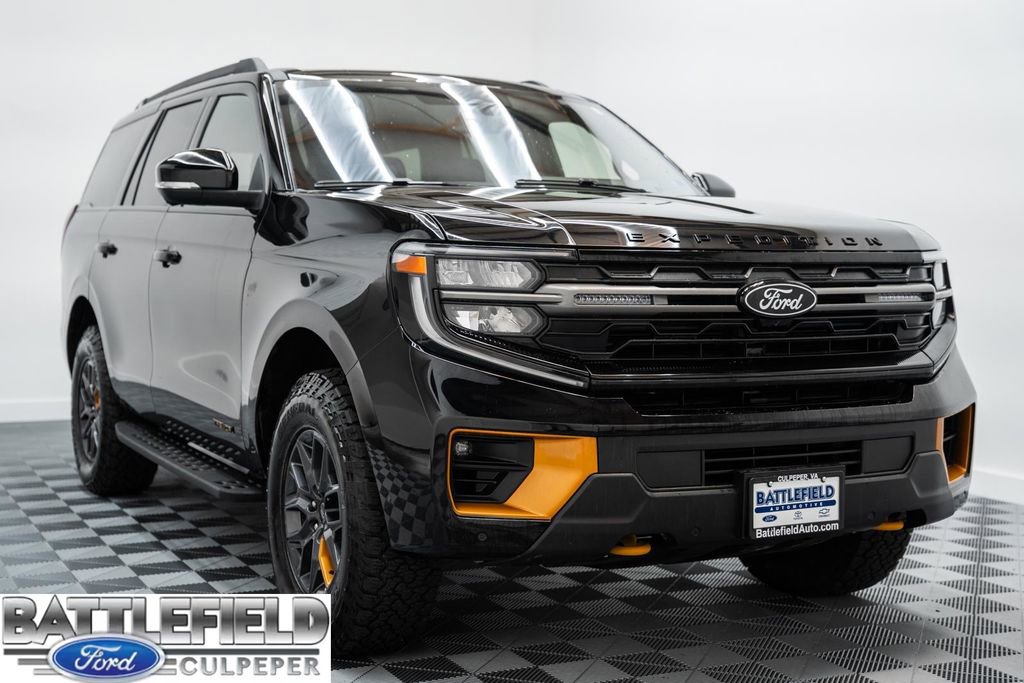 Certified 2025 Ford Expedition Tremor image 1