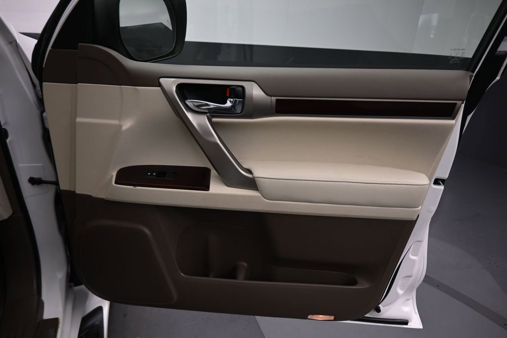 Used 2018 Lexus GX 460 Luxury AWD/4WD image 43