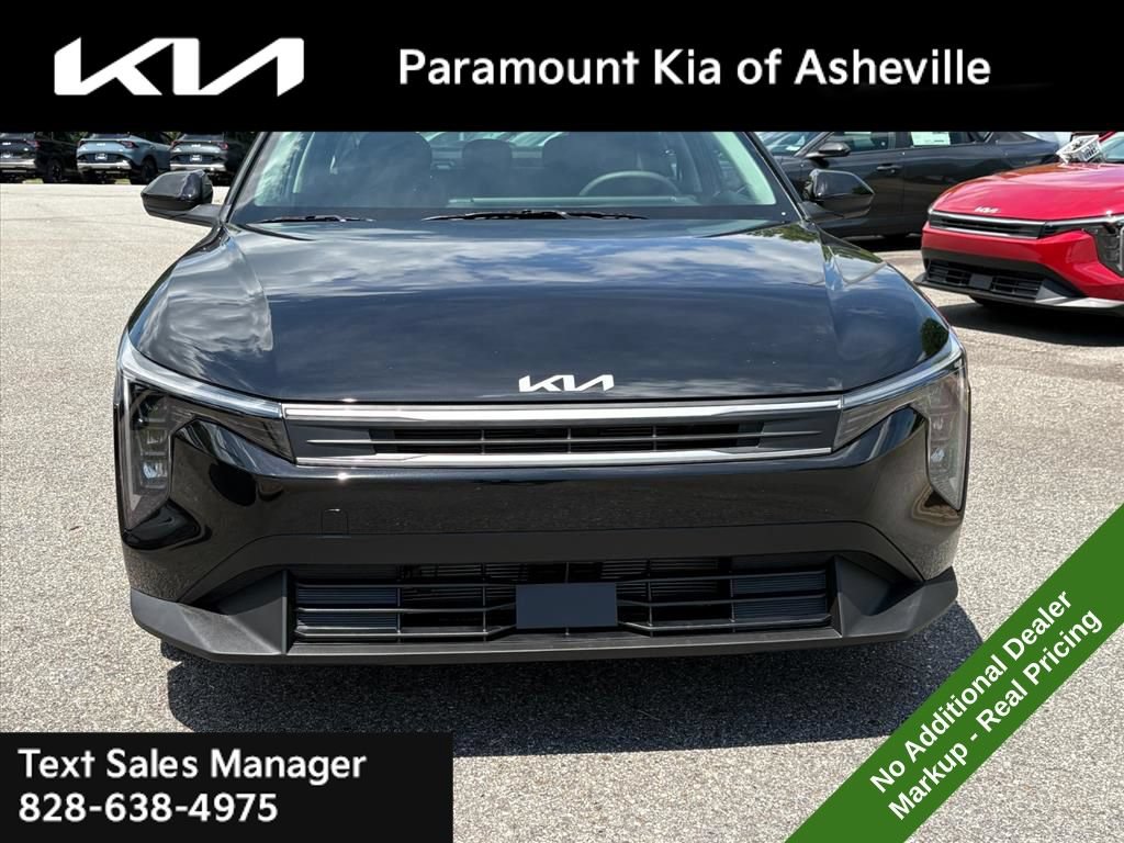 New 2026 Kia K4 FWD image 2