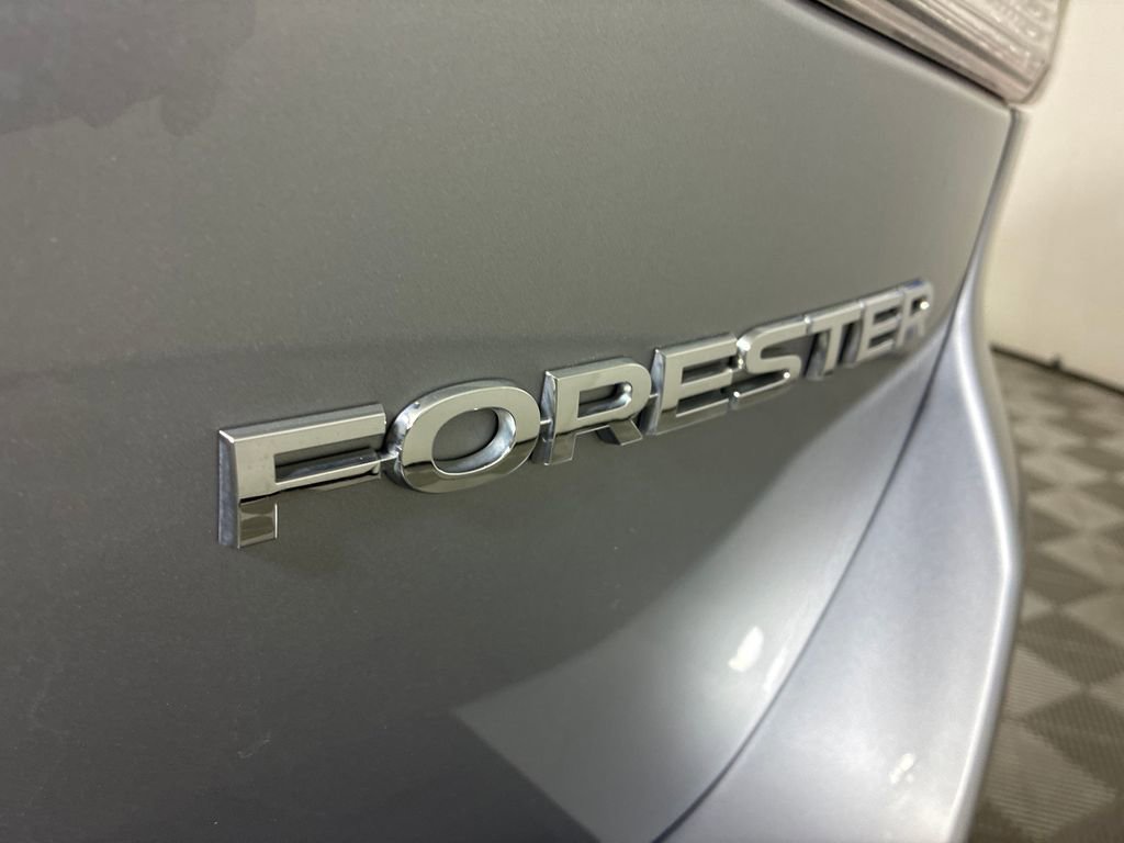 Used 2023 Subaru Forester Limited AWD/4WD image 27