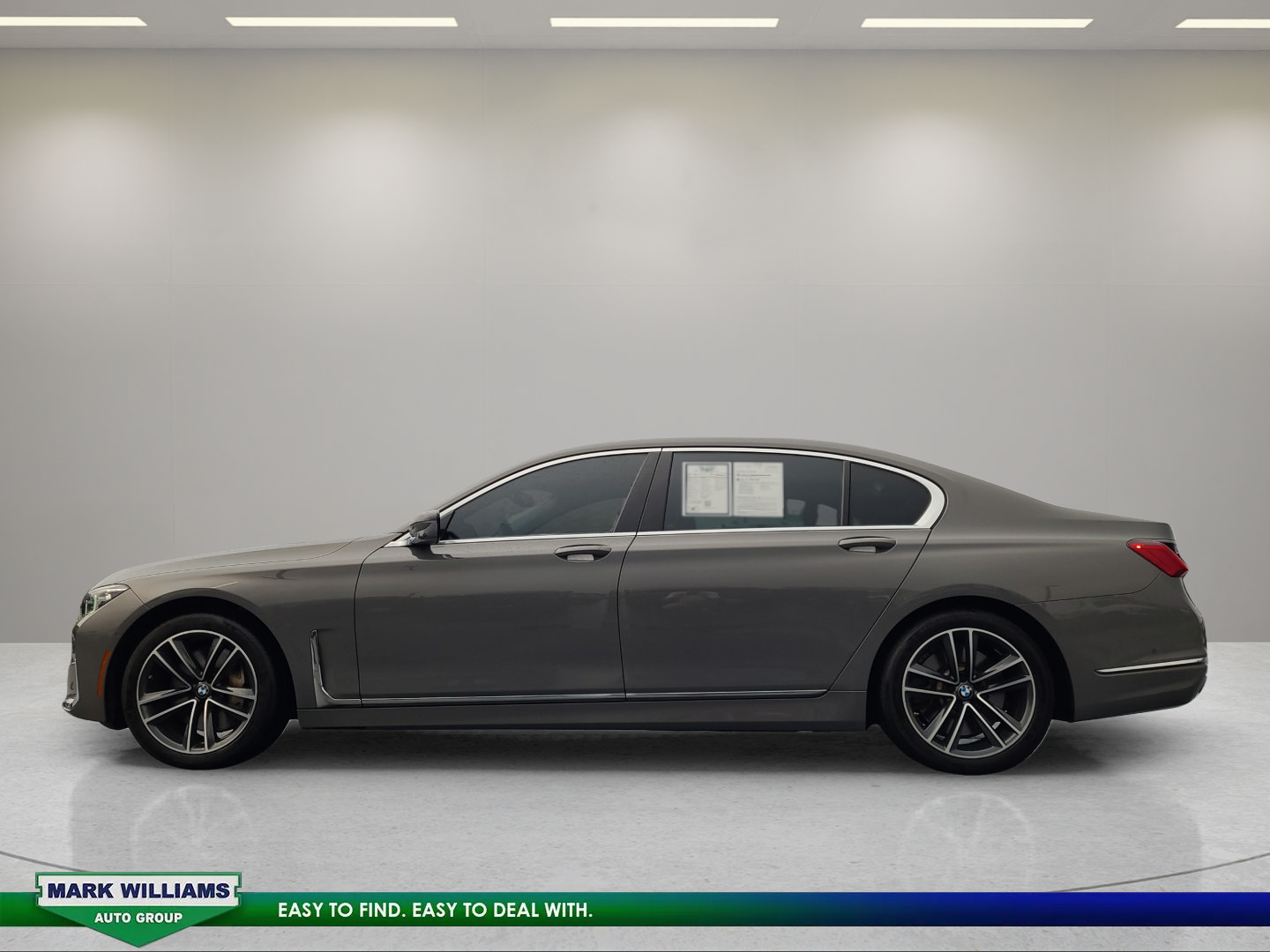 Used 2022 BMW 750i xDrive w/ Executive Package AWD/4WD image 7