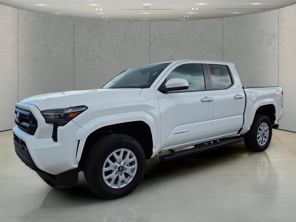 Used 2025 Toyota Tacoma SR5 RWD image 10