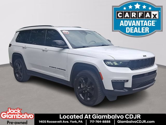 Used 2023 Jeep Grand Cherokee L Limited w/ Black Appearance Package AWD/4WD image 1