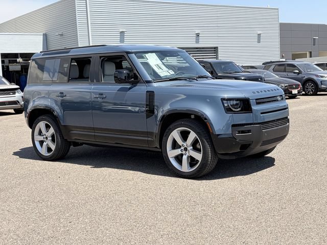 New 2026 Land Rover Defender 110 X-Dynamic SE AWD/4WD image 4