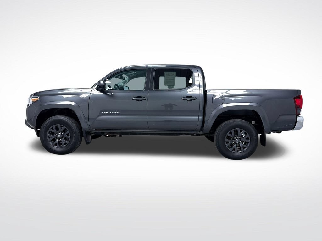 Certified 2023 Toyota Tacoma SR5 AWD/4WD image 4