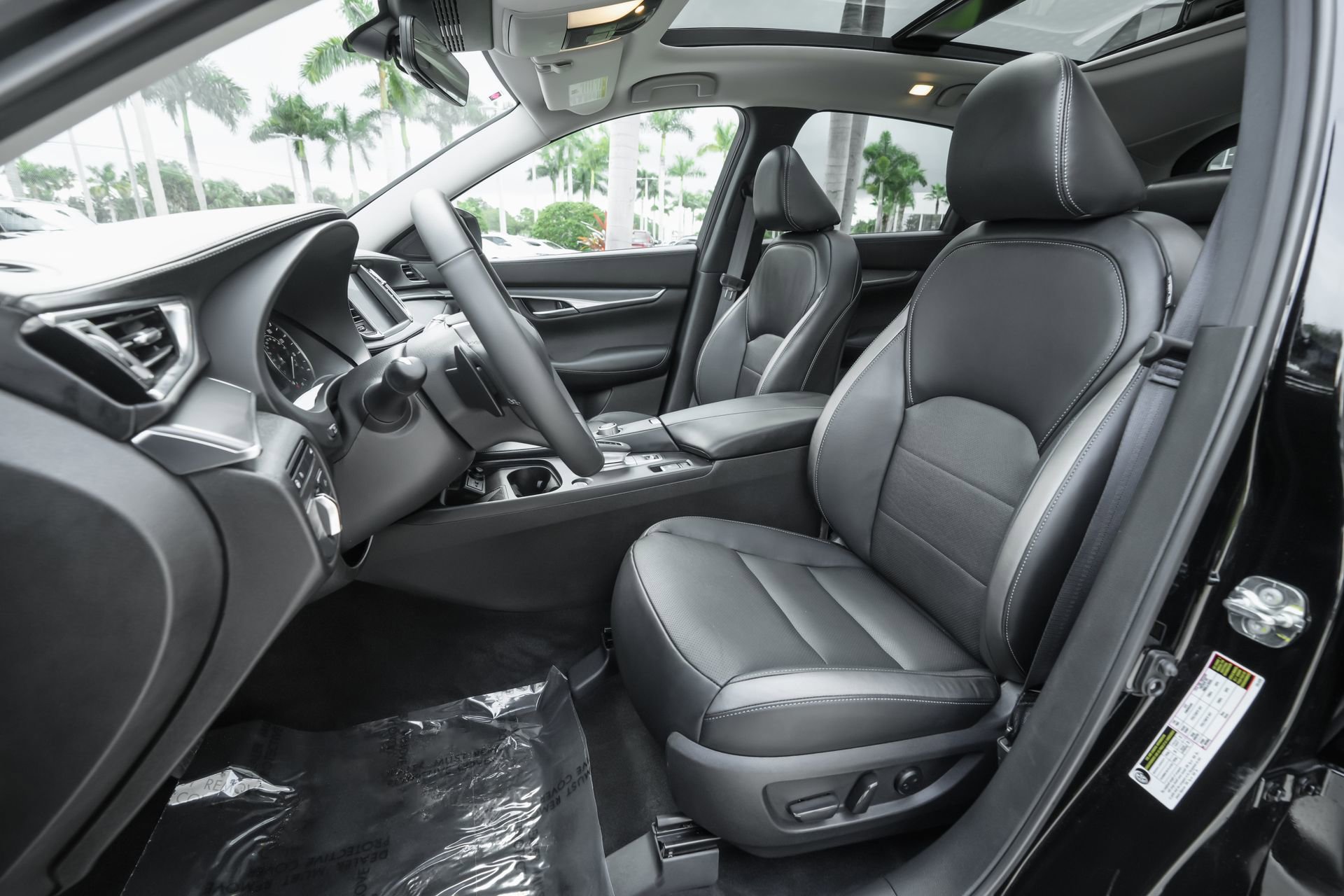Used 2025 INFINITI QX50 Luxe image 6