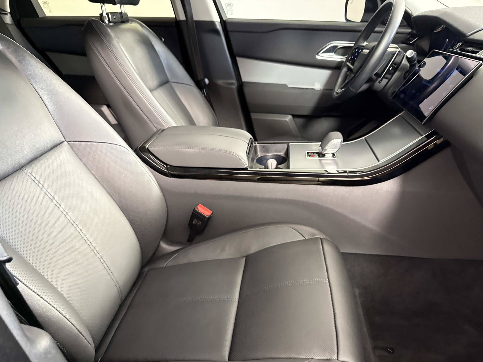 Used 2024 Land Rover Range Rover Velar S AWD/4WD image 10