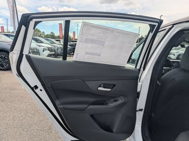 New 2026 Nissan Sentra SR w/ SR Premium Package FWD image 23