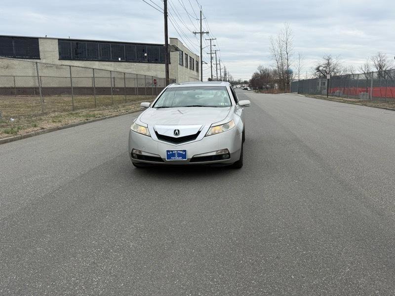 Used 2011 Acura TL w/ Technology Package image 4