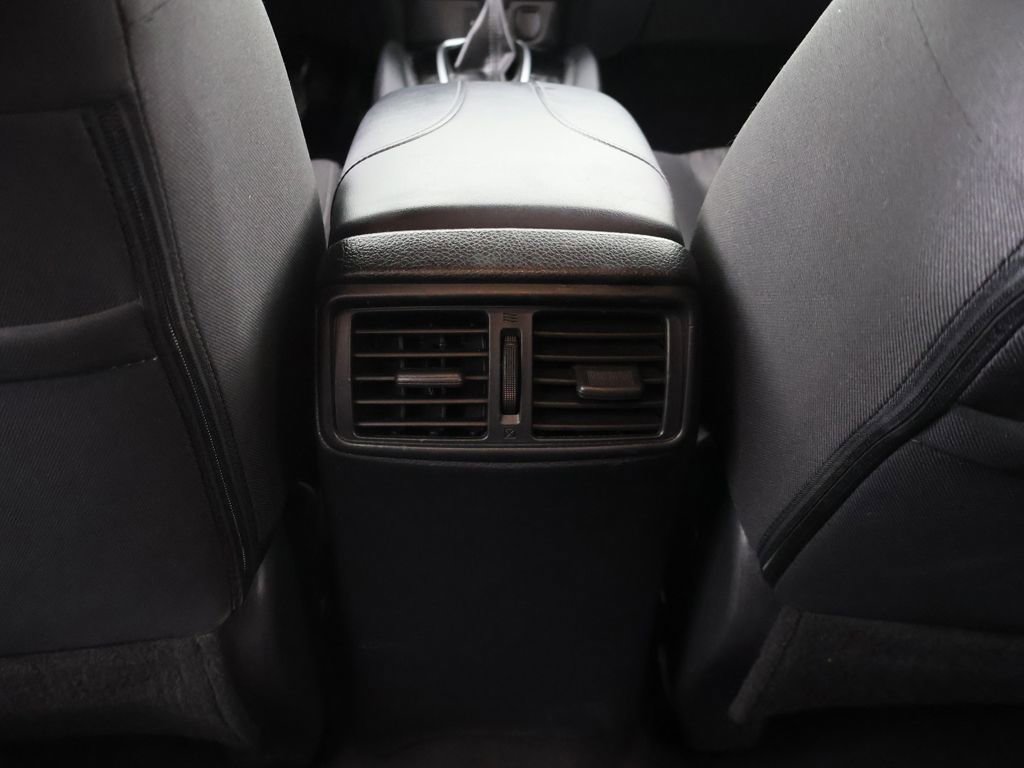 Used 2019 Nissan Rogue SV AWD/4WD image 49