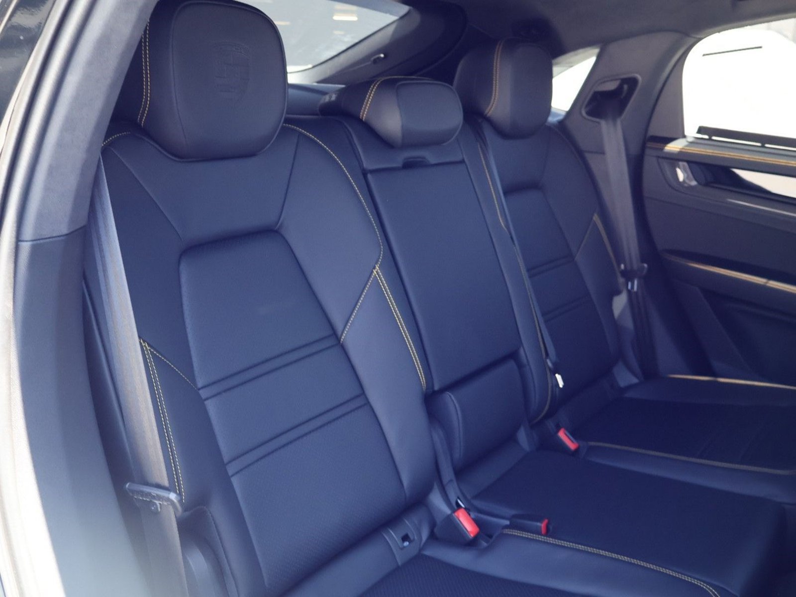 New 2026 Porsche Cayenne Turbo GT AWD/4WD image 21