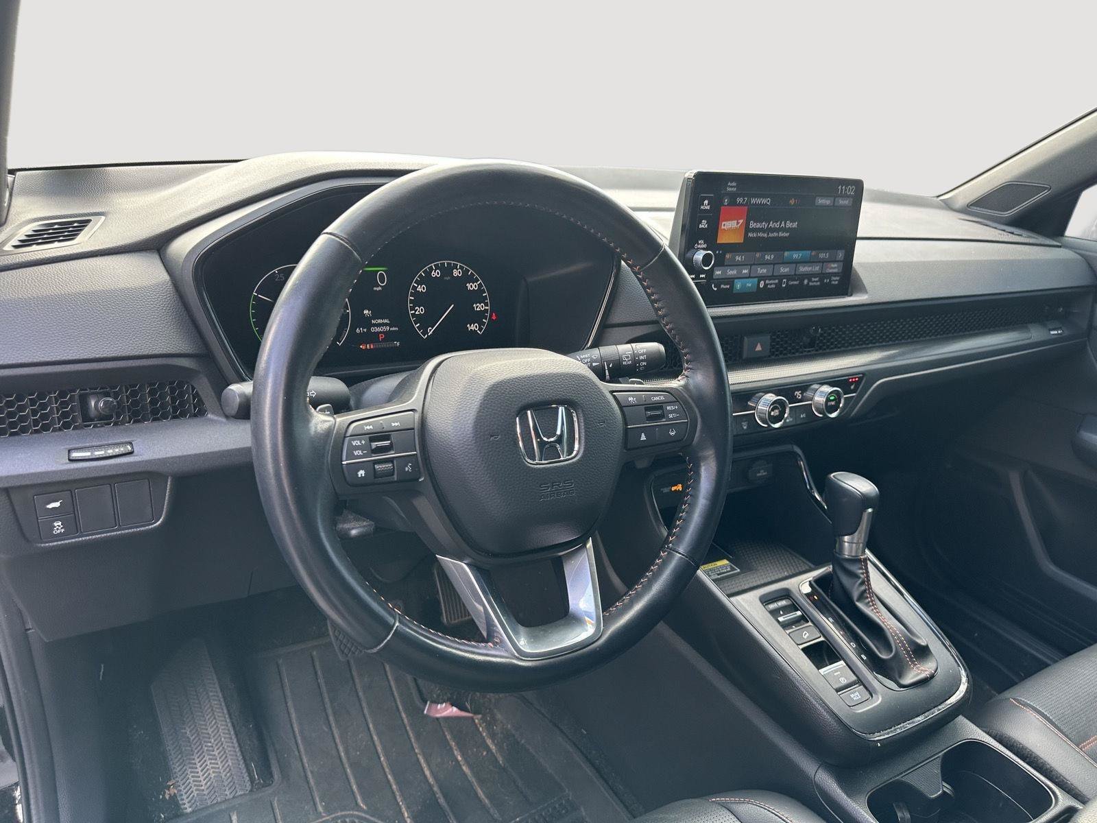 Used 2025 Honda CR-V Sport-L image 10