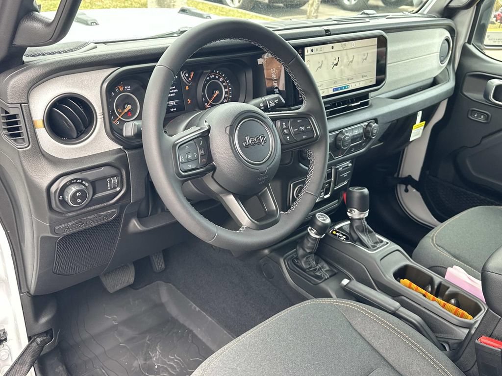 New 2026 Jeep Gladiator Sport AWD/4WD image 2