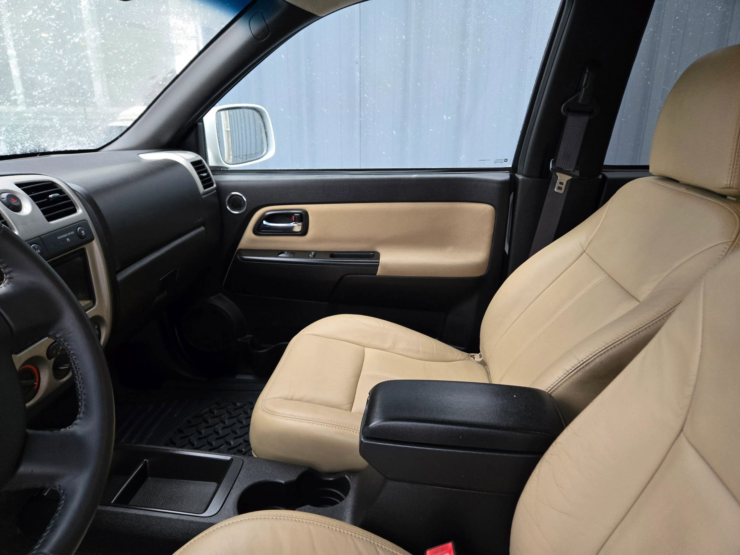 Used 2011 Chevrolet Colorado LT image 23