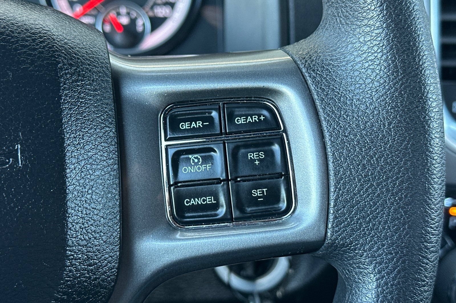 Used 2024 RAM 1500 Warlock AWD/4WD image 32