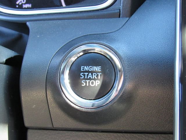 Used 2019 Toyota Avalon XLE image 28