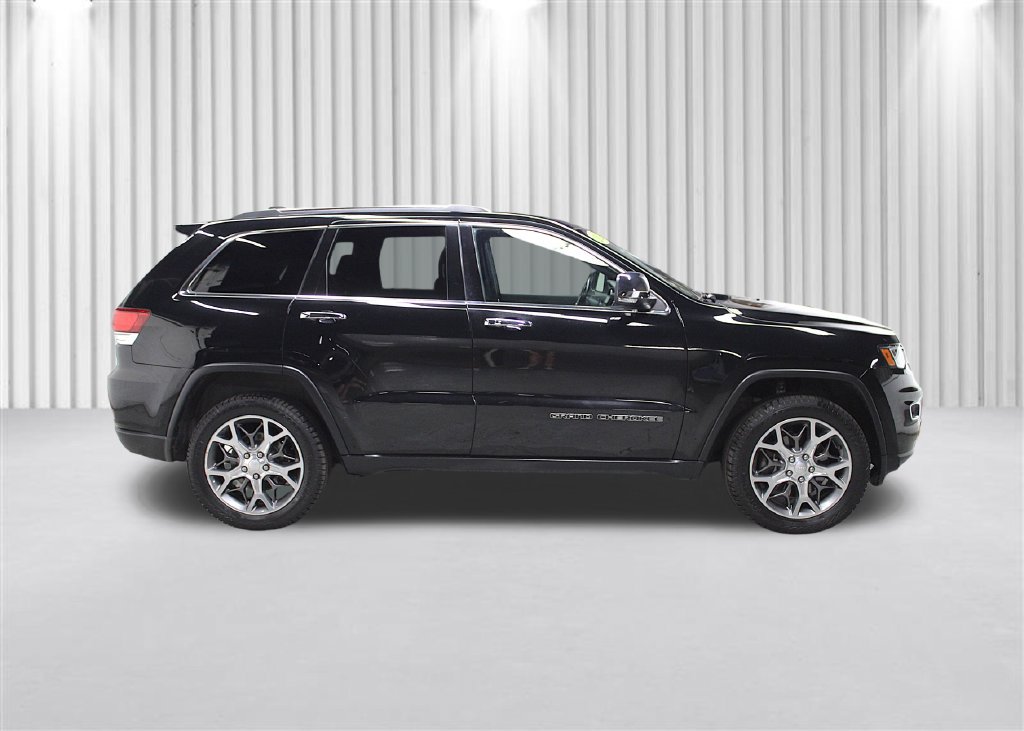 Certified 2021 Jeep Grand Cherokee Limited w/ Luxury Group II AWD/4WD image 2
