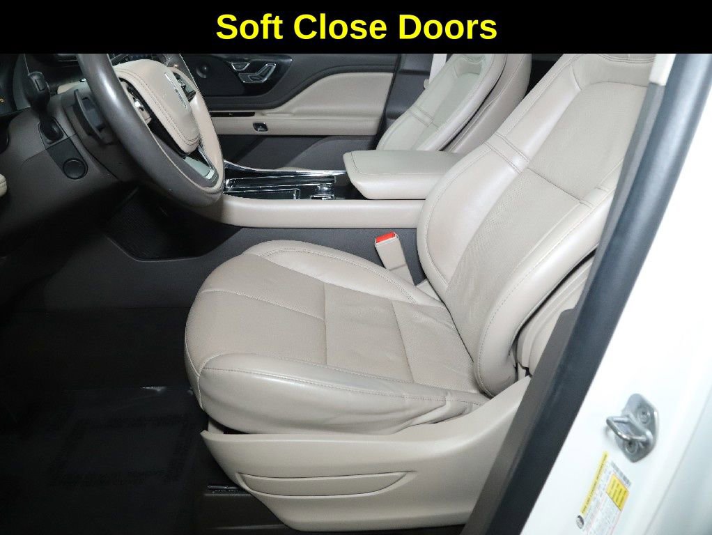 Used 2020 Lincoln Aviator Reserve w/ Equipment Group 201A image 19