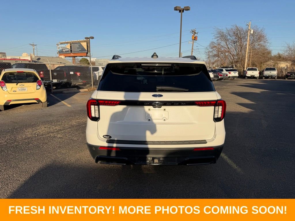 Used 2025 Ford Explorer ST-Line image 5