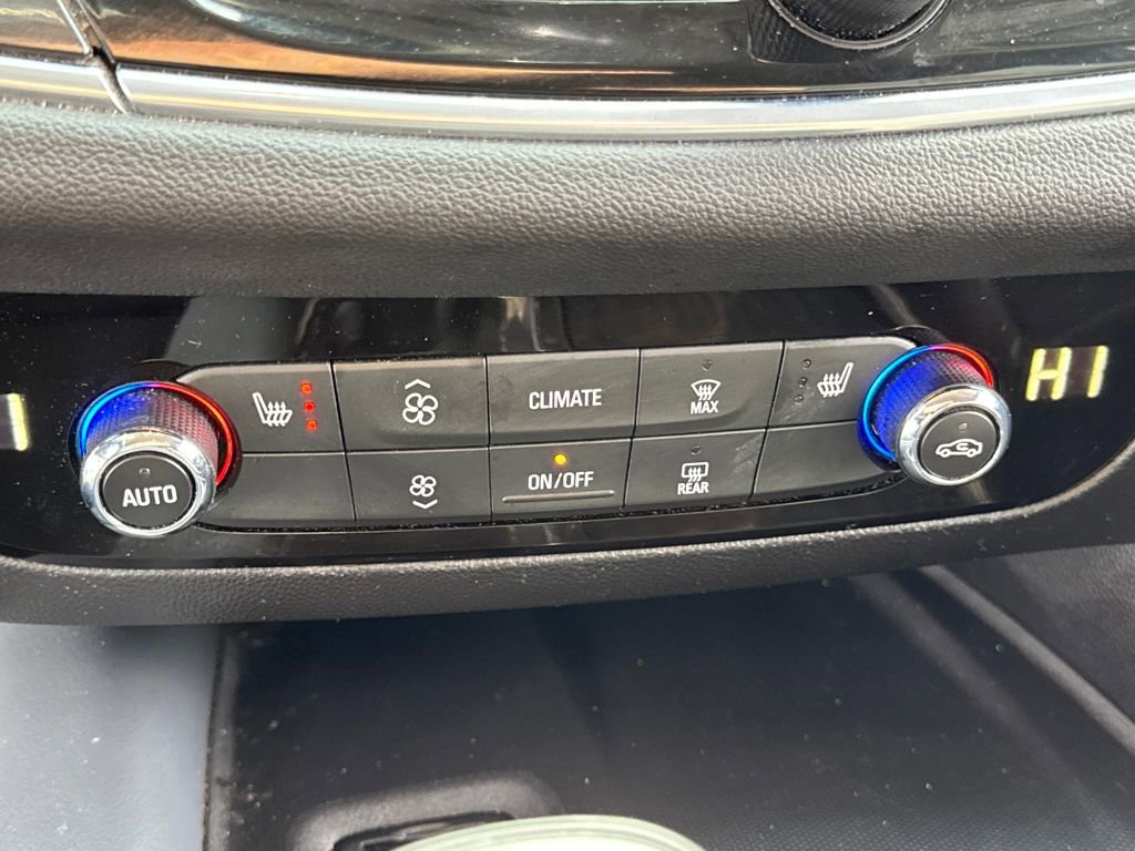 Used 2021 Buick Enclave Essence w/ LPO, Floor Liner Package image 23