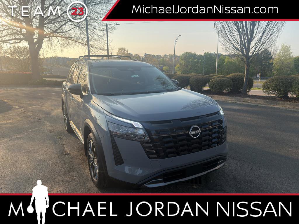 New 2026 Nissan Pathfinder Platinum image 1
