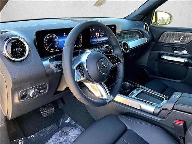 New 2026 Mercedes-Benz GLB 250 image 8
