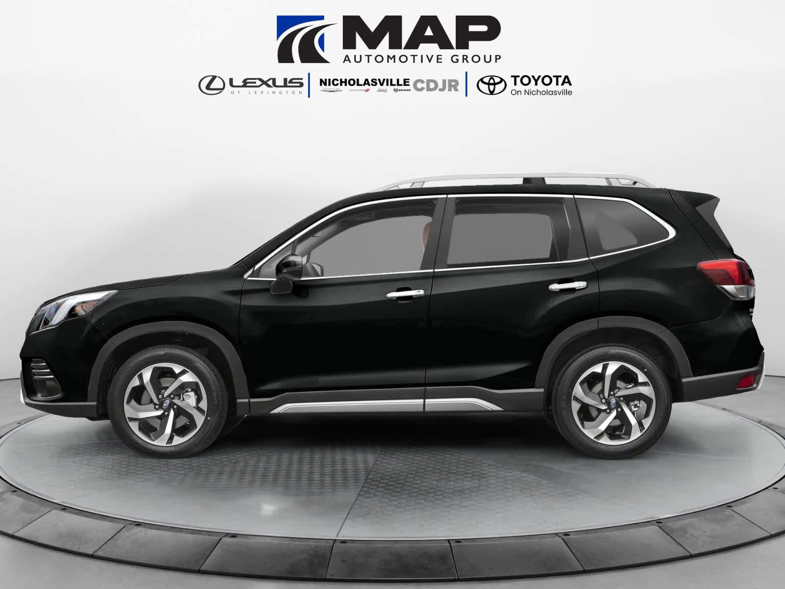 Used 2023 Subaru Forester Touring AWD/4WD image 3