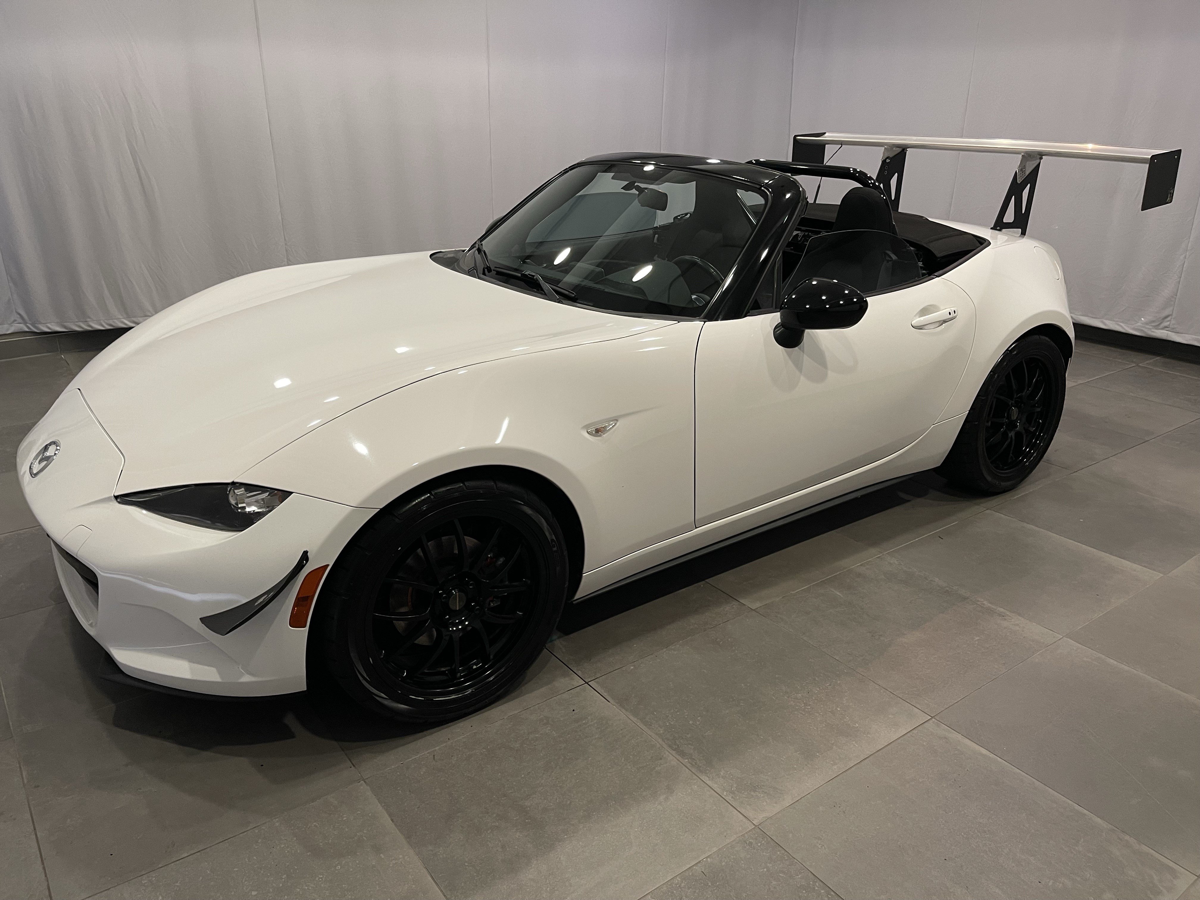 Used 2016 MAZDA MX-5 Miata Sport RWD image 26