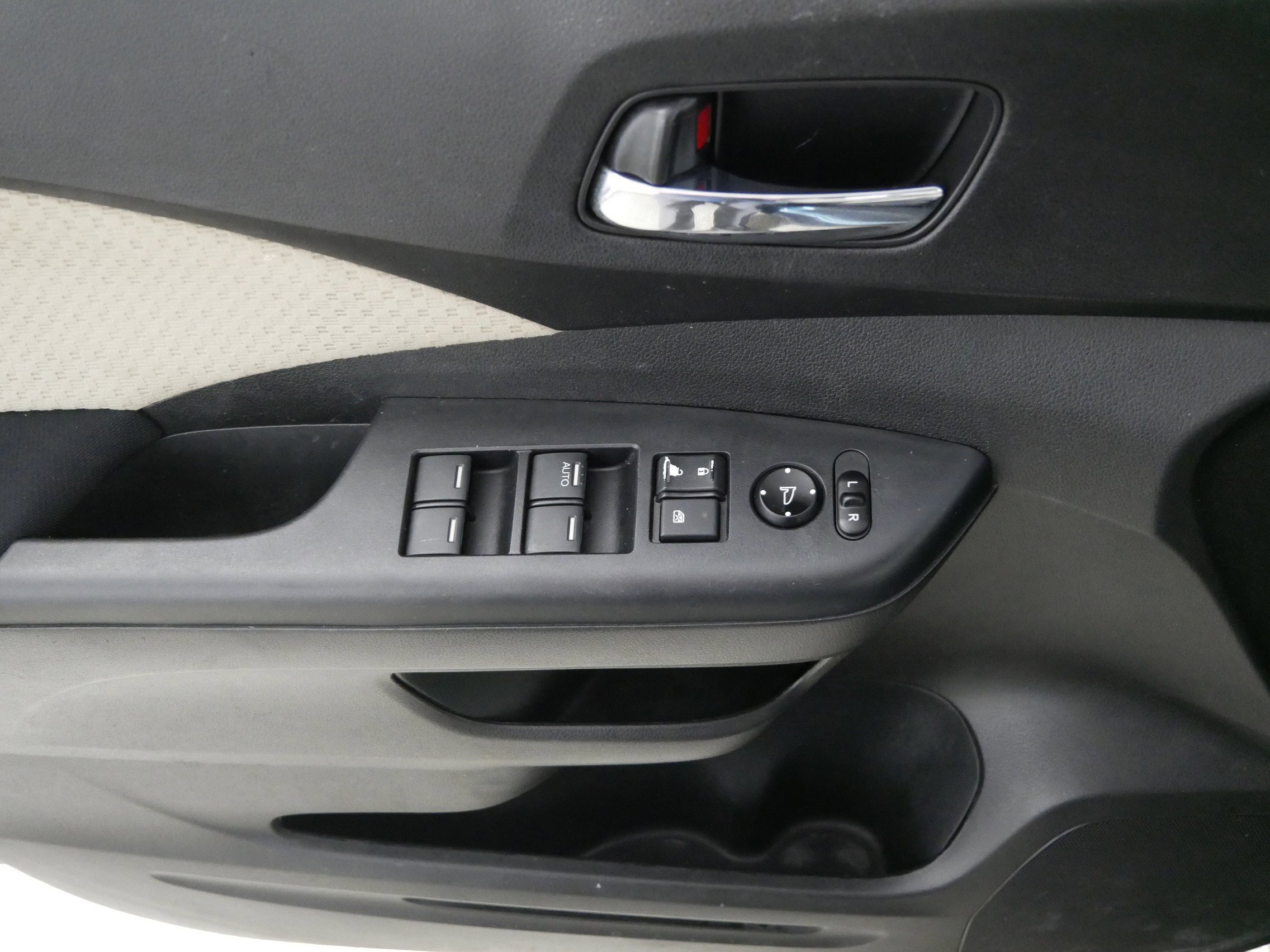 Used 2016 Honda CR-V EX image 19