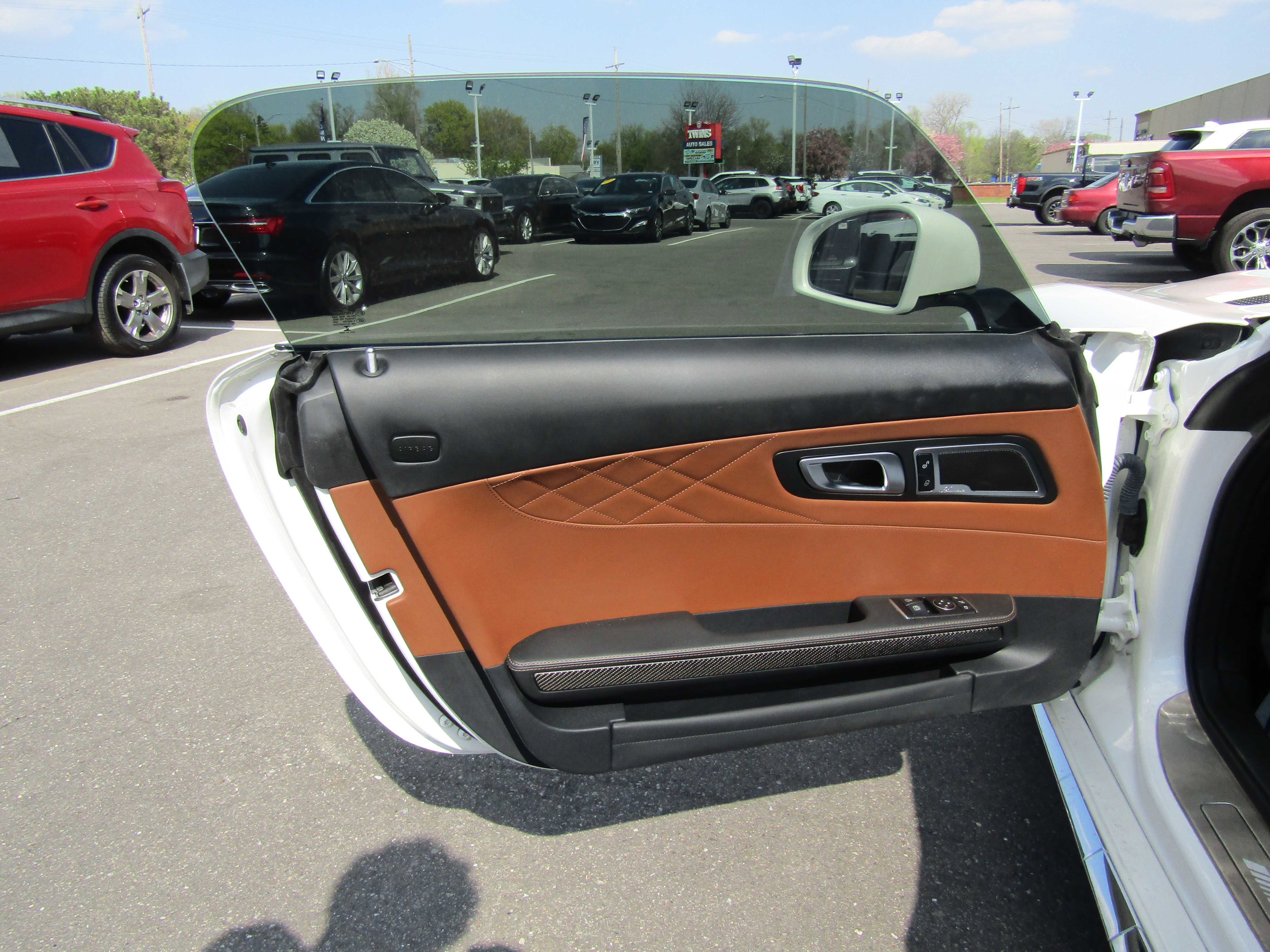 Used 2018 Mercedes-Benz AMG GT C image 22