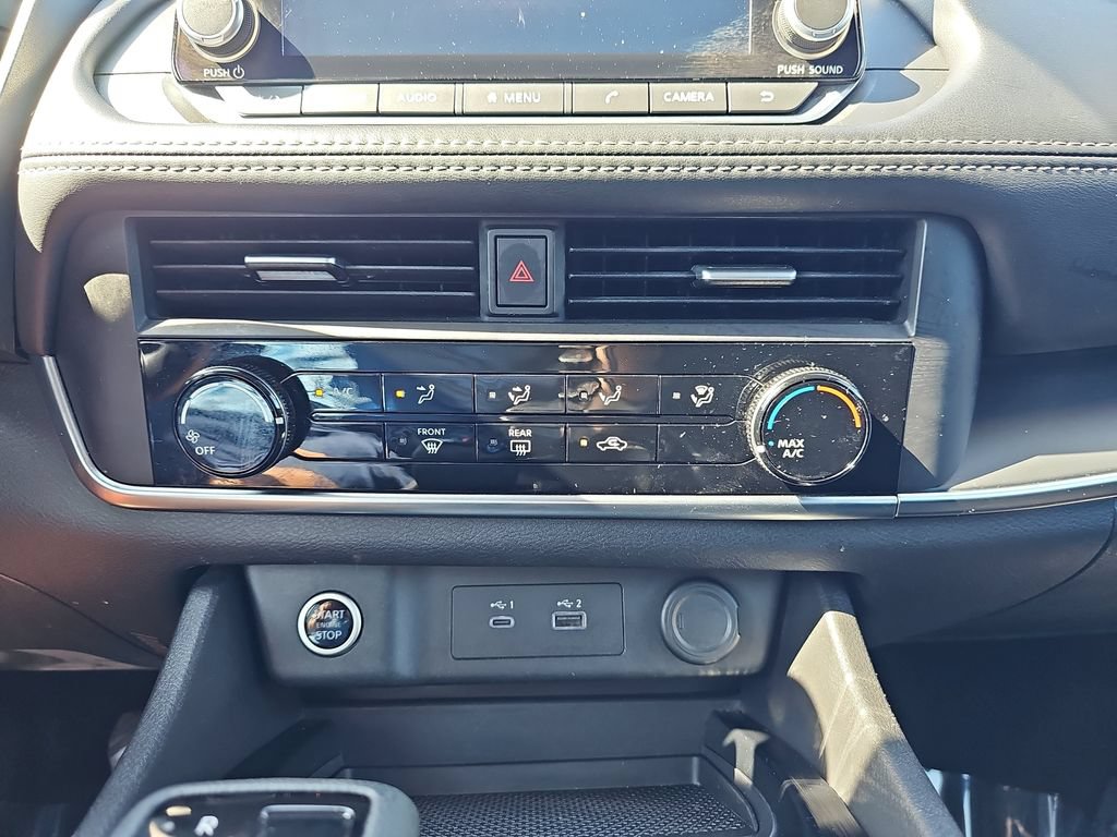 Used 2023 Nissan Rogue S FWD image 23