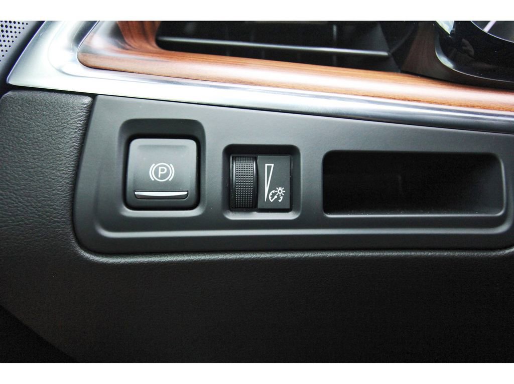 Used 2023 Cadillac XT5 Premium Luxury image 19