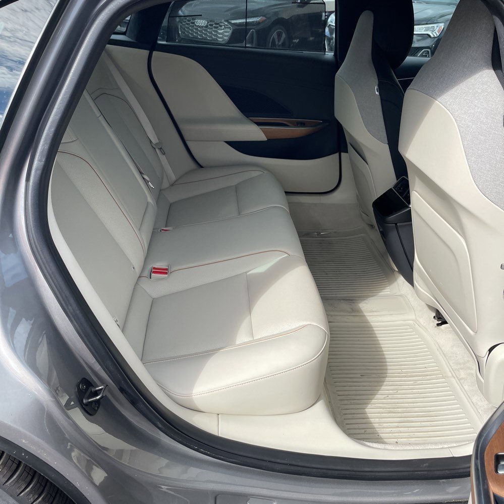 Used 2023 Lucid Air Touring image 13