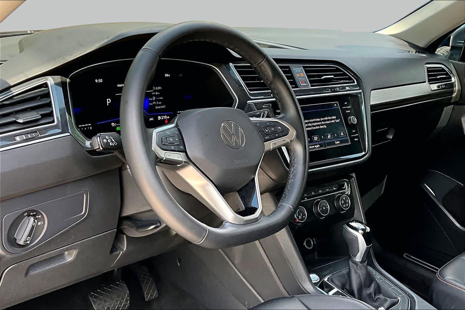 Used 2024 Volkswagen Tiguan Wolfsburg Edition FWD image 18