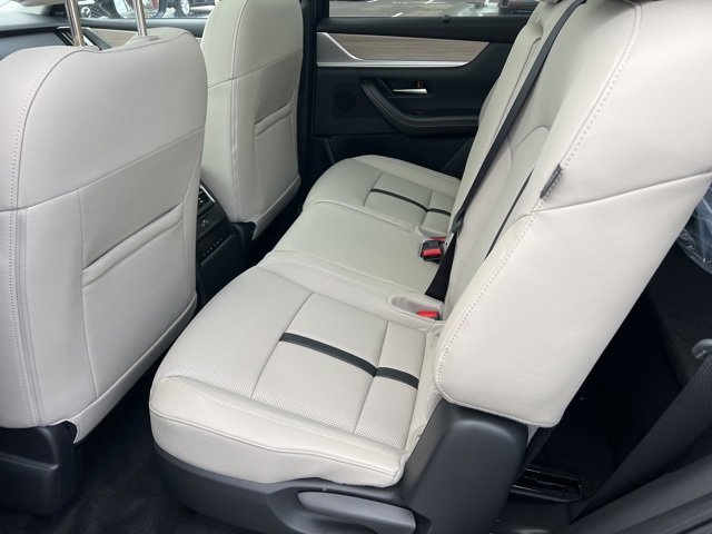 New 2025 MAZDA CX-70 Plug-In Hybrid w/ Premium Pkg image 27