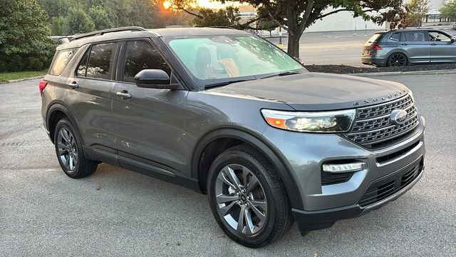 Used 2023 Ford Explorer XLT w/ Equipment Group 202A AWD/4WD image 25